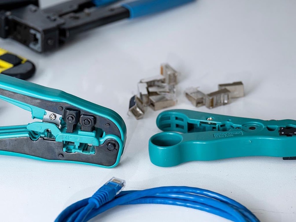 Multifunctionele krimp- en kniptang voor modulaire connectoren, perfect voor RJ10, RJ11, RJ12 en RJ45