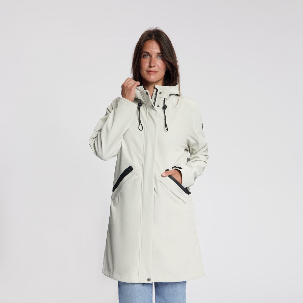 Travelin’ Nilda Dames Softshell Jas Waterdicht Sand Creme