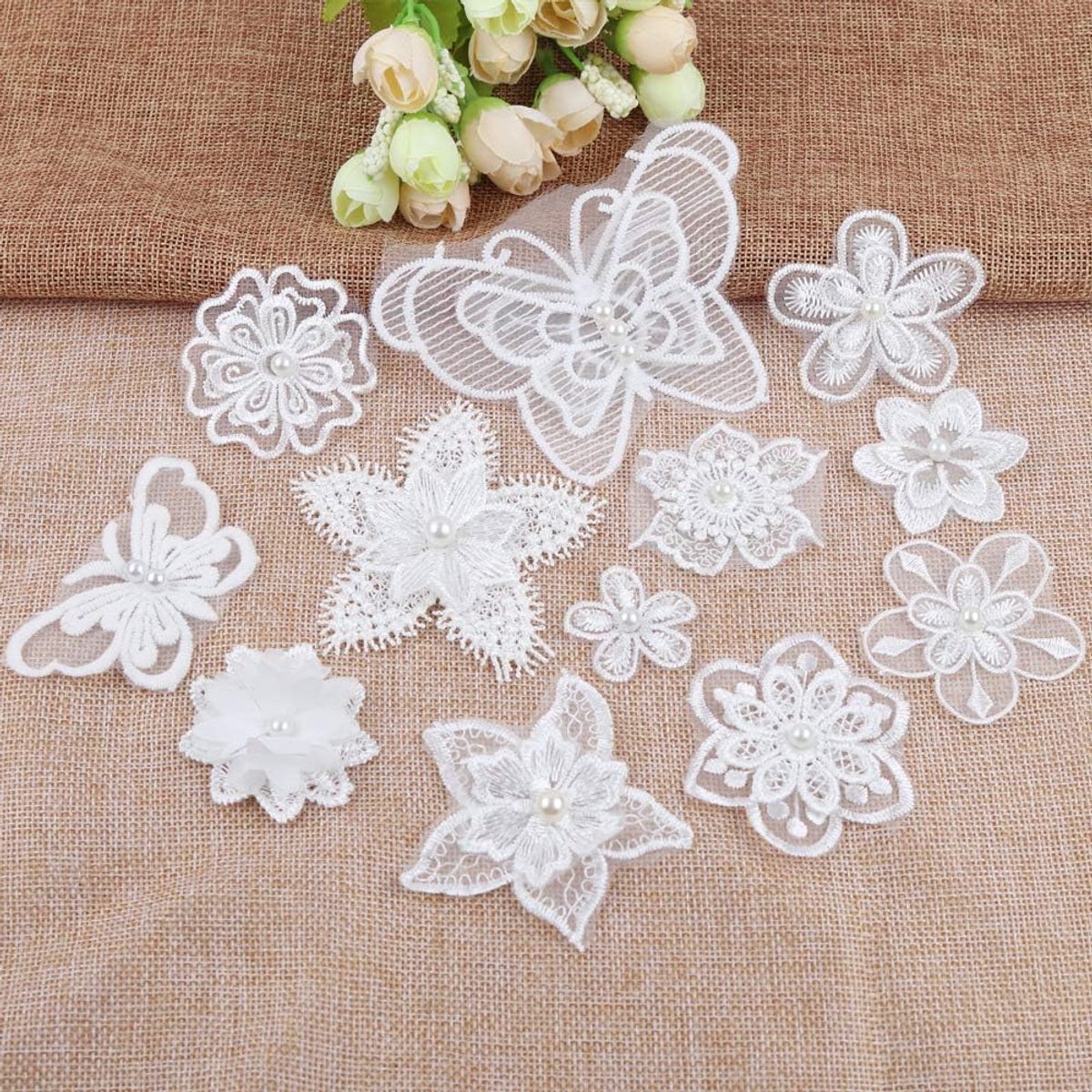 12 stuks kant organza borduurwerk, witte parels, vlinders, bloemen, applicatiepatches, applicatie, patches om op te naaien, geborduurde knutselen en decoreren, kleding, tafelkleed, tassen, sjaal