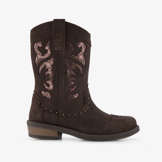 Bruine suède cowboylaarsjes met sierlijke koperkleurige applicaties, studs en ritssluiting.