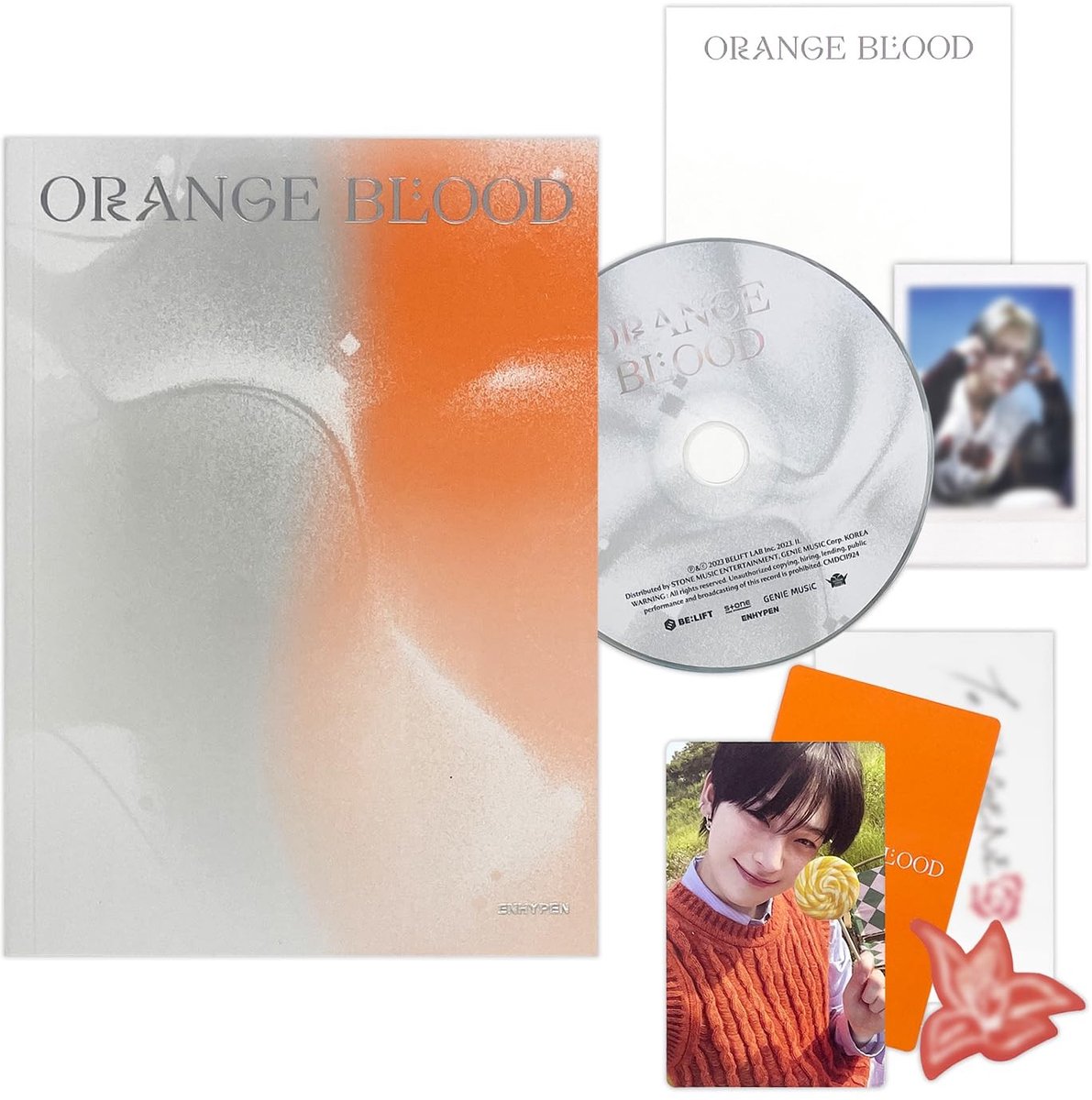 Album met kaarten, stickers en extra fotokaarten