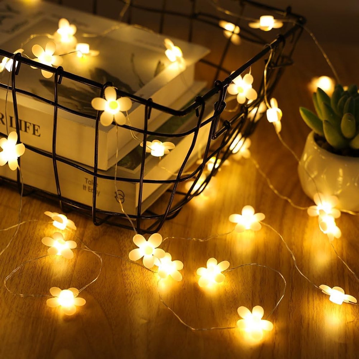 SnelShoppen - Decoratieve Lichtketting met Madeliefjes, 2m, 20 LED's, Warm Wit, Batterij-aangedreven, Waterdicht voor Binnen & Buiten, Tuin, Bruiloft,