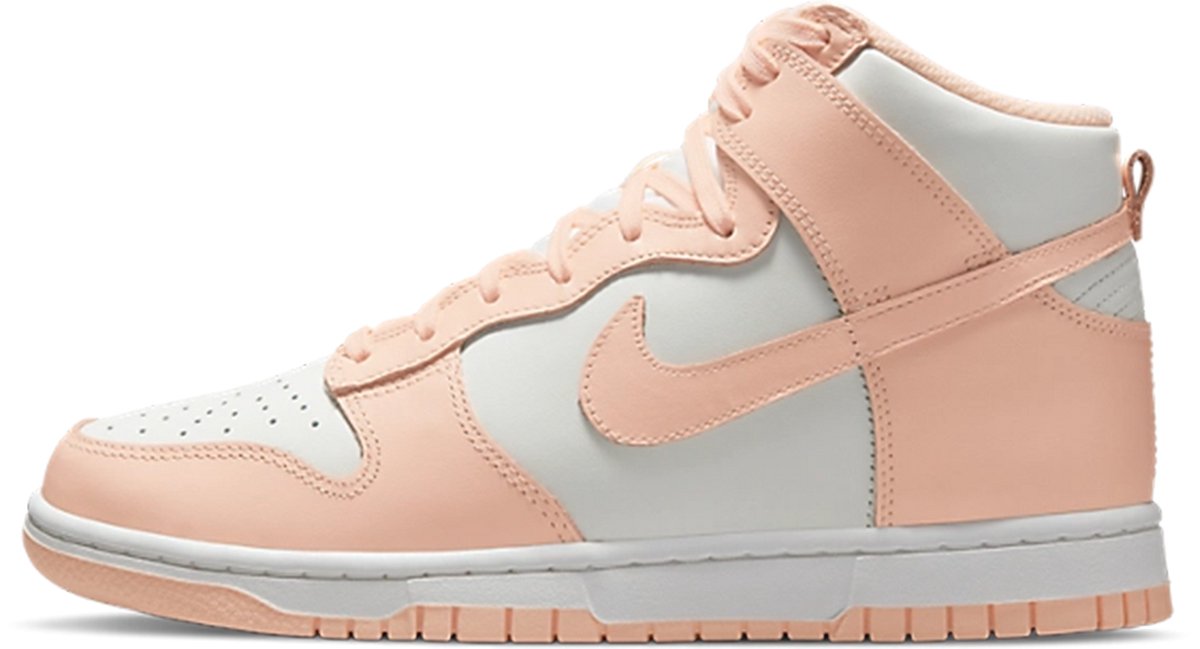 Nike Dunk High ‘Sail Crimson Tint’ . Wit