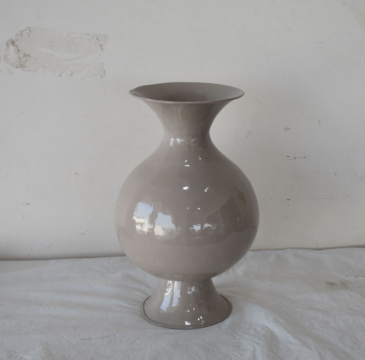 Metalen vaas Shiro S glossy sand