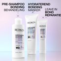 Traitement pré-shampooing, masque et sans rinçage Redken Acidic Bonding Concentrate.