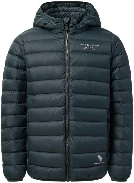 Donkergroene Swedemount Himalaya donsjas met capuchon, rits en wit Swedemount logo op de borst.