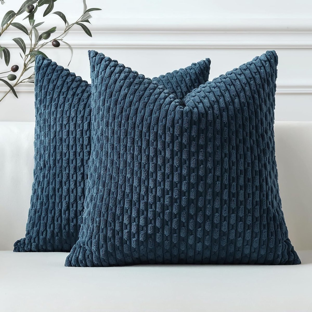 Set van 2 Blauwe Zachte Corduroy Decoratieve Kussenhoezen met Boho Strepen voor Sofa en Woonkamer - 60 x 60 cm, Perfect voor Landelijke Interieur en Gezellige Sfeer