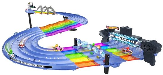 Hot Wheels Mario Kart Regenboog Raceset met meerdere Mario Kart voertuigen op de bochtige regenboogbaan.