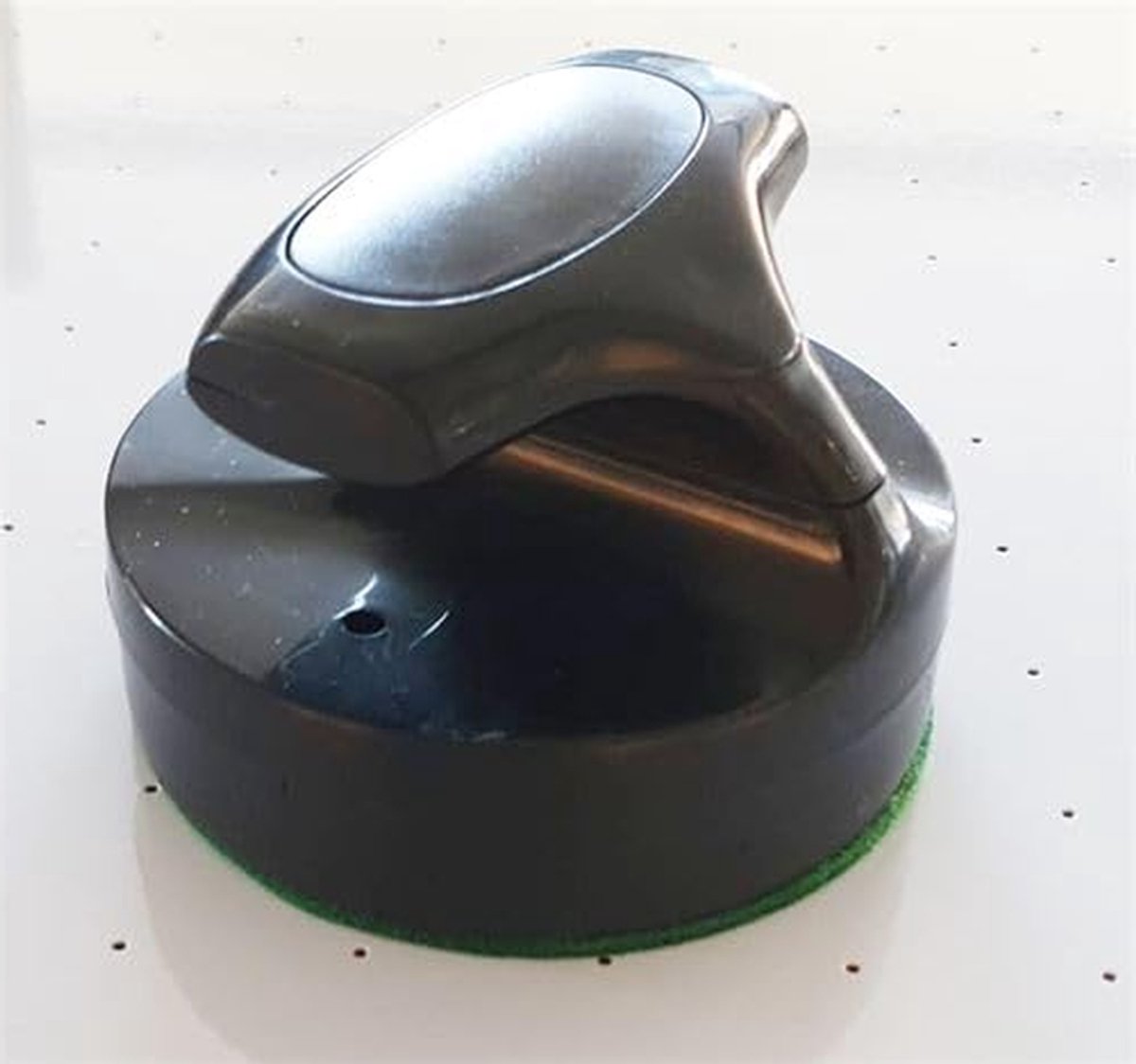 Airhockey Pusher - T-Grip - Spelverbetering - Vervangbare zool - 96mm doorsnee - Zwart