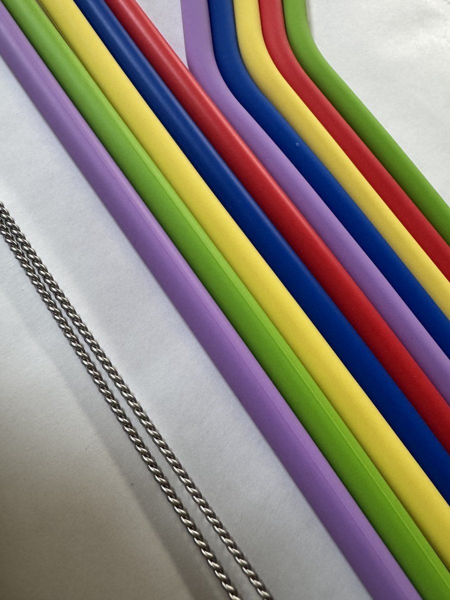 Go Go Gadget - Drinkrietjes - Siliconen - Herbruikbaar - 1 set van 5 gebogen rietjes, 5 rechte rietjes en 2 schoonmaakborstels - Regenboog - Pride - Multicolour