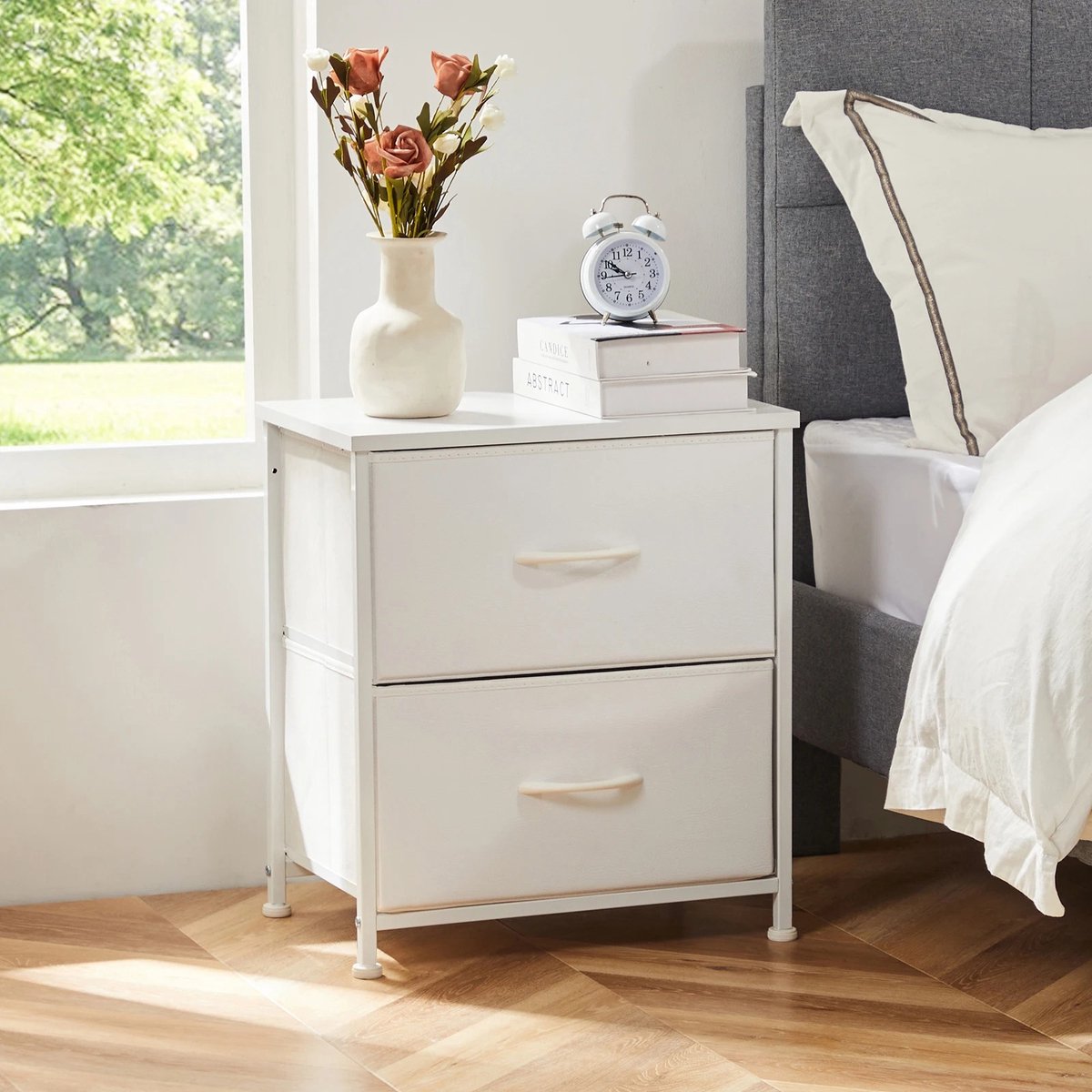 Novyro Living - nachtkastje - bijzettafel - 2 stoffen lades - wit - slaapkamer - woonkamer - 1 stuk - met opbergruimte - metaal