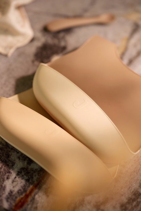 Jollein Slabbetjes Siliconen - 2 Stuks - Natural Shades van Jollein — afbeelding 4