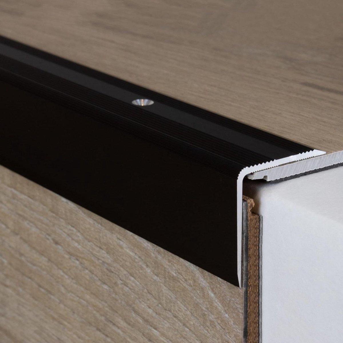 Traprandprofiel Aluminium - Trapprofiel Hoekprofiel - Trapranden Beschermen - Geribbelde Antislip Structuur - 1000 x 40 x 42 mm