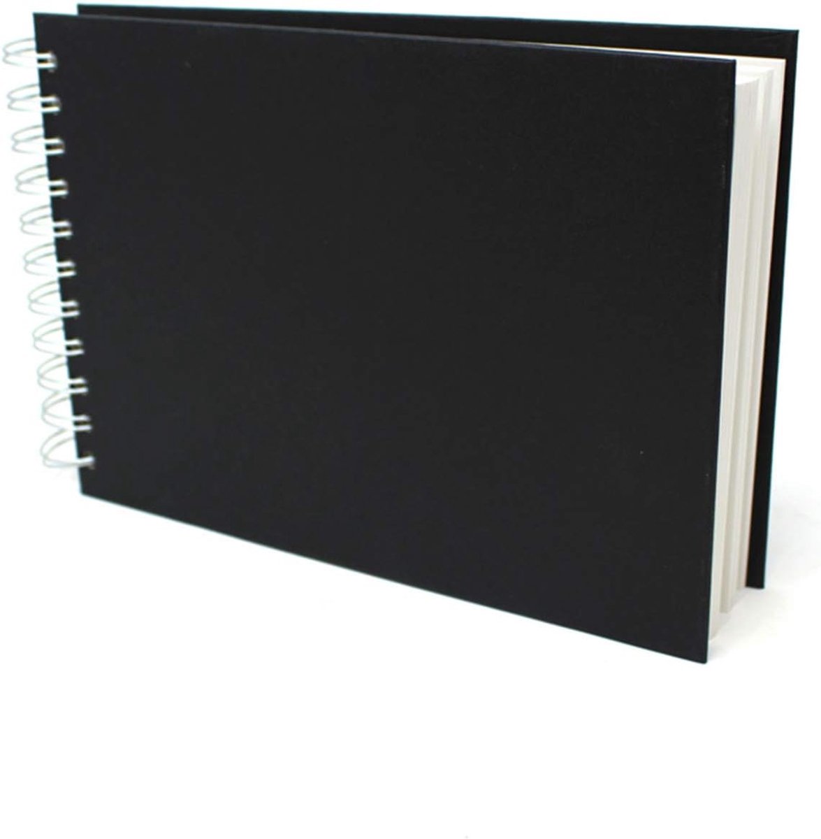 Studio - Spiraalgebonden A5 Schetsboek - Landschap - 96 zijden/48 pagina's van 170gsm Cartridge papier - Zwart Hardback Schetsboek