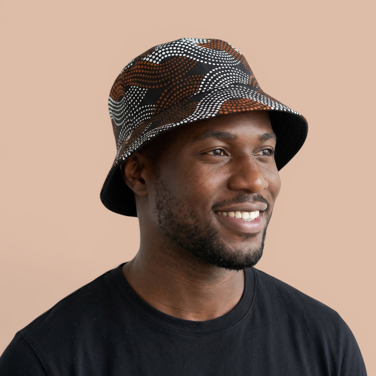 Bucket hat / Vissershoedje met Afrikaanse print - Bruin Wit Wave Pattern - Kinderen & Volwassenen (Unisex) - XL