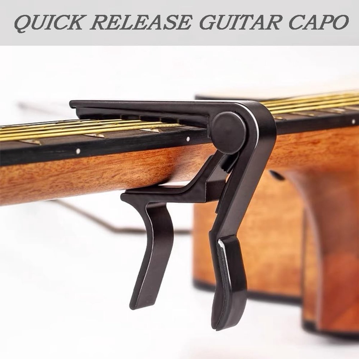 Gitaar Capo met 5 Plectrums - Aluminium Wit - Quick Release Klem - Antislip Silicone - Voor Gitaar en Ukelele