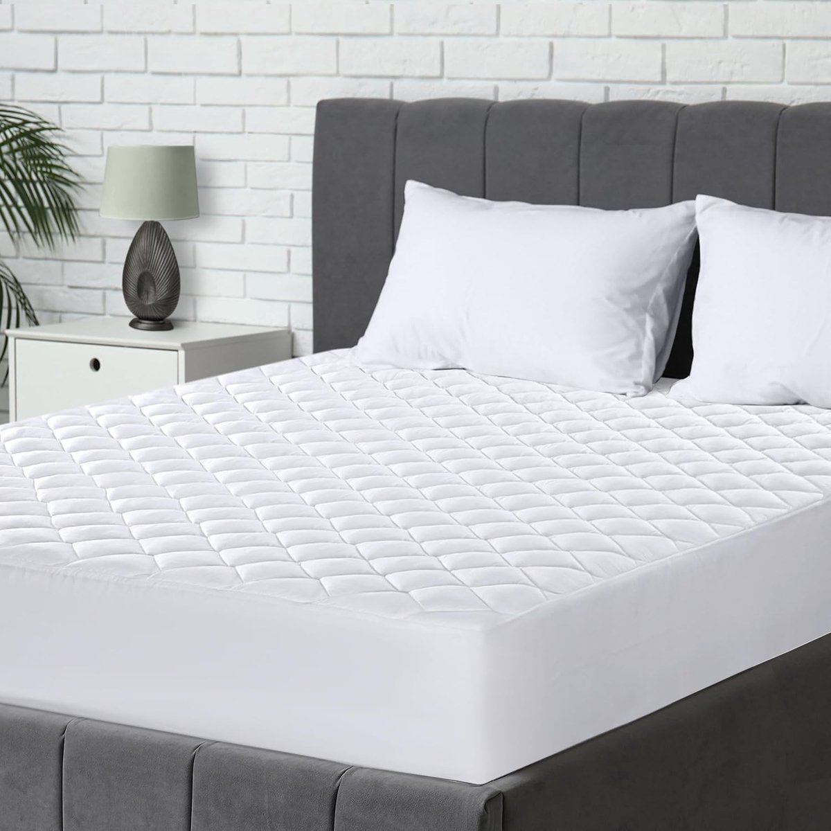 Gewatteerde Matrasbeschermer - Wit - Superzacht en Ademend - Geschikt voor Matras tot 30 cm - Voor Comfortabele Nachtrust