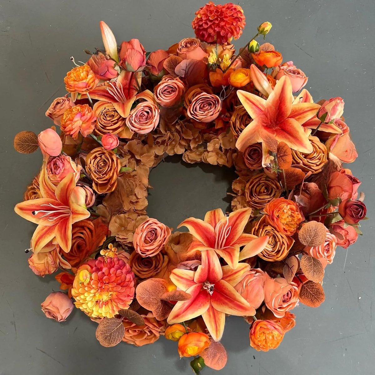 Kunstbloemen Krans - Bruiloft Decoratie - Feestelijke Aankleding - Vol en Realistisch - 60 cm Diameter - A17