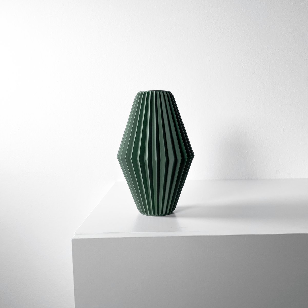 Skushy Vaas Hivara - Geschikt voor Bouwbloemen - Japandi Designvaas voor Droogbloemen en Kunstbloemen - Sculpturale Decoratieve Vaas - Moderne Woondecoratie