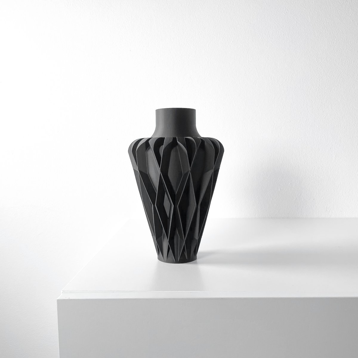 Skushy Vaas Lunor - Geschikt voor Bouwbloemen - Japandi Designvaas voor Droogbloemen en Kunstbloemen - Sculpturale Decoratieve Vaas - Moderne Woondecoratie
