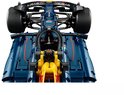 Gedetailleerd Lego Technic model van een Formule 1 auto, gezien vanaf de voorkant.