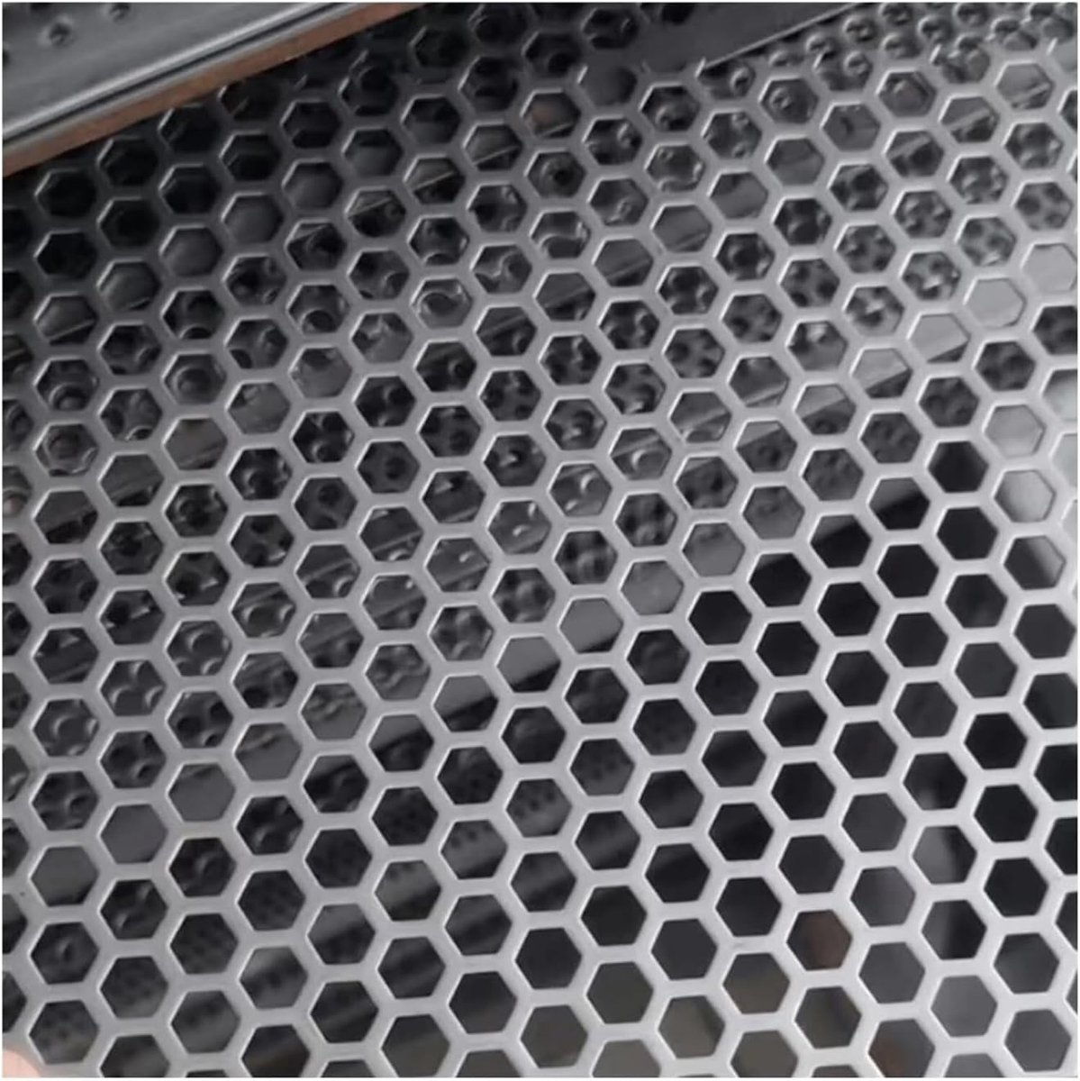 Geperforeerd Metaal - Roestvrij Staal - Ventilatie en Bescherming - Duurzaam 304 Materiaal - 50x50cm - Zilver
