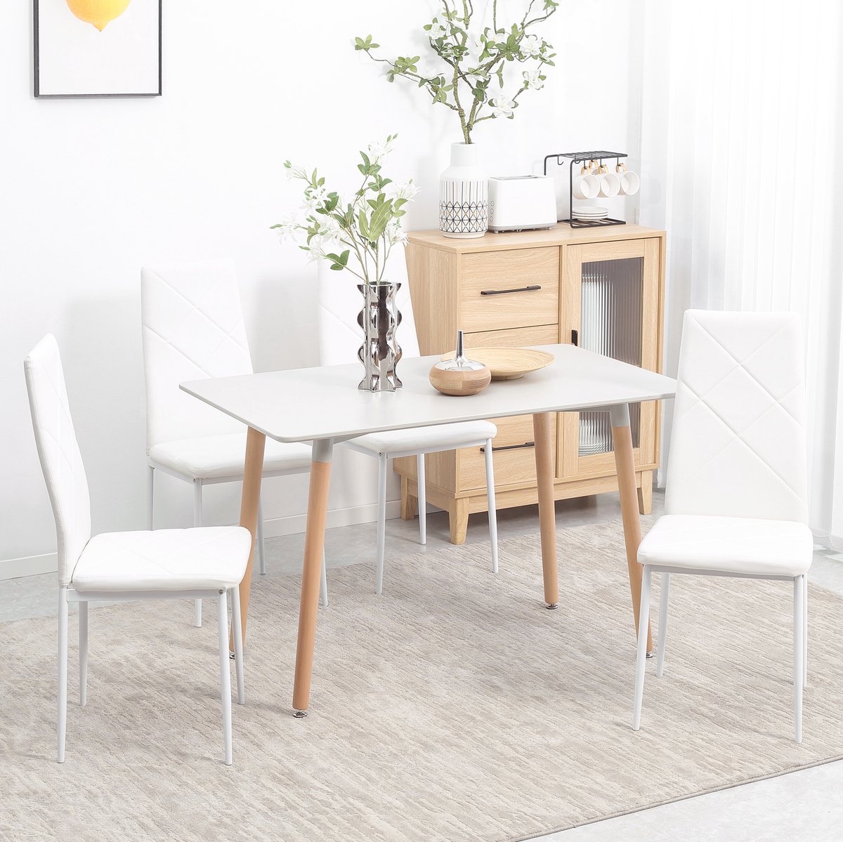 FloraGrace Eetkamerstoel Set Van 4 – Wit Kunstleer Met Hoge Rugleuning En Ruitstiksel – Voor Eetkamer, Keuken En Woonkamer – Metaal