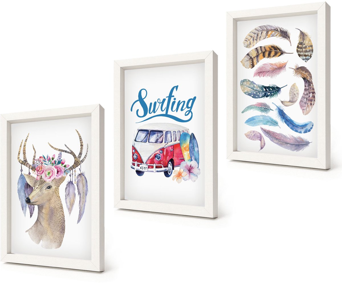 Coloray 3-Delige Schilderij Set - Hert met gewei, bloemen en veren, vakantiebusje - 20x30 - Muurdecoratie - Schilderijen Set - Woonkamer - Decoratieve Schilderijen