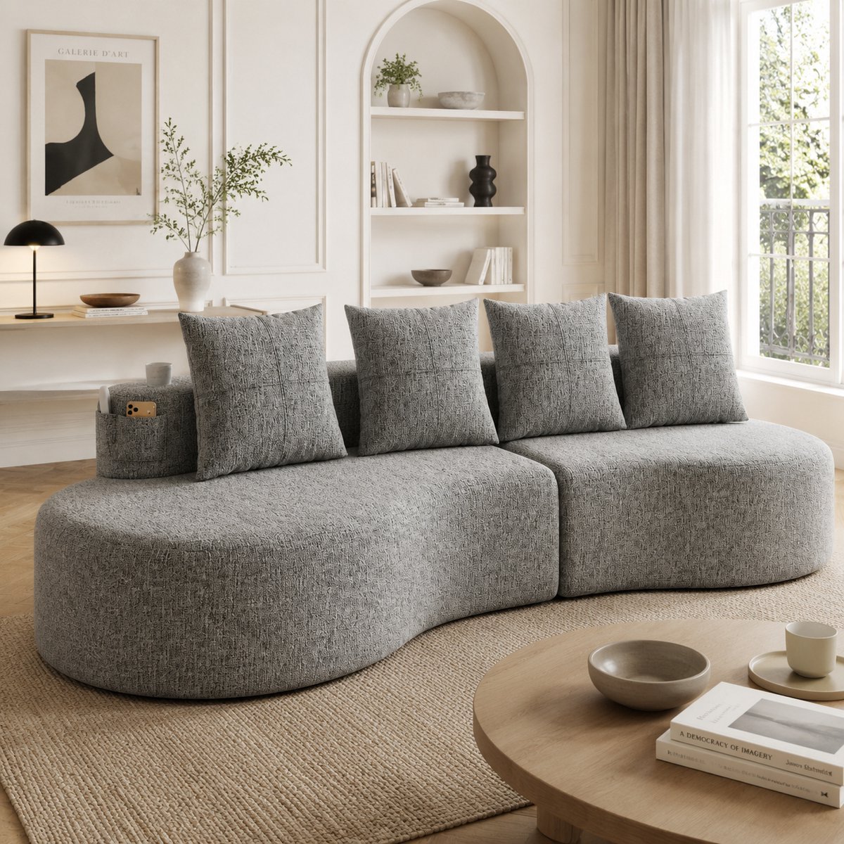 Linnen bank met 4 kussens - Uniek design voor woonkamer en gastenverblijf - Lichtgrijs - Geïntegreerde bekerhouders en zijvakken - Hoogwaardig schuim en springkern vulling
