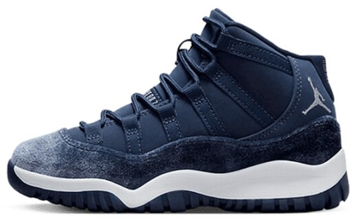 Air Jordan 11 Retro Midnight Navy (PS) - Maat 33.5