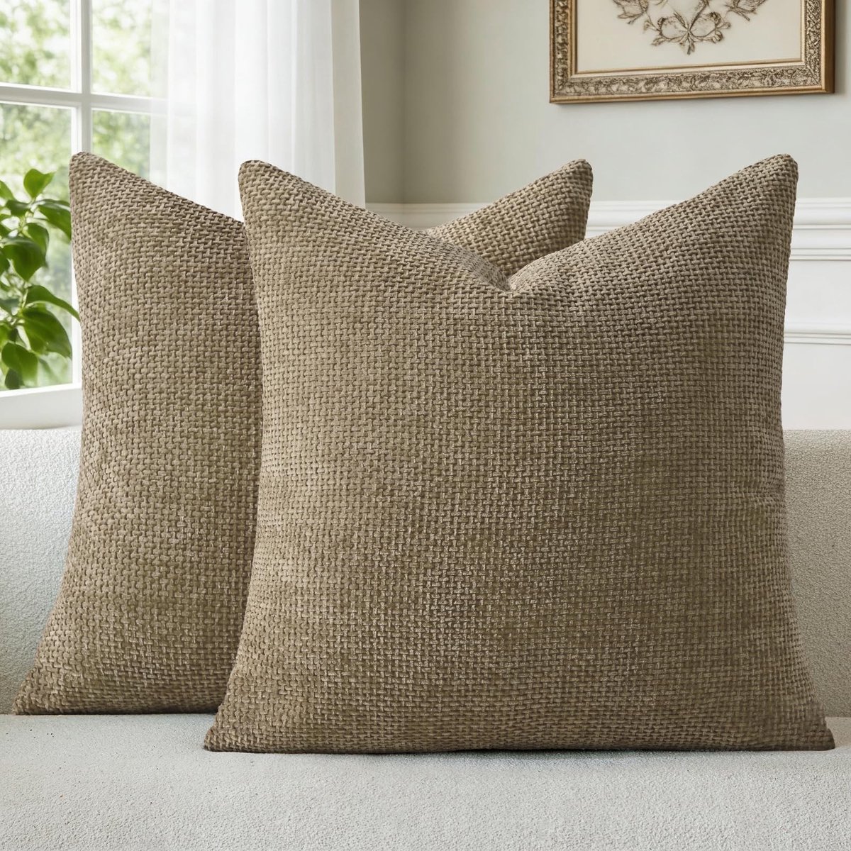 Omgoods - Set van 2 Chenille Kussenhoezen 50 x 50 cm in Bruin