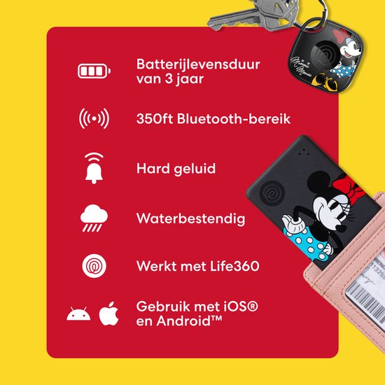 Een sleutelbos en een zwarte Tile tracker met Minnie Mouse.