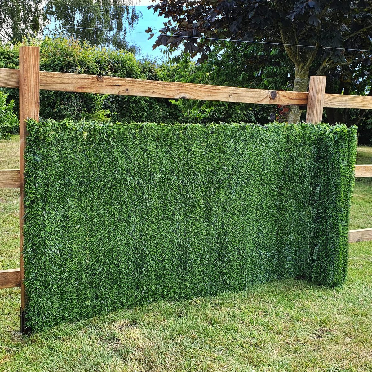 SnelShoppen - Kunstmatige Conifer Heg Privacy Schutting 1m Hoog x 3m Lang - Groen Tuinhek voor Tuin, Balkon, en Feesten