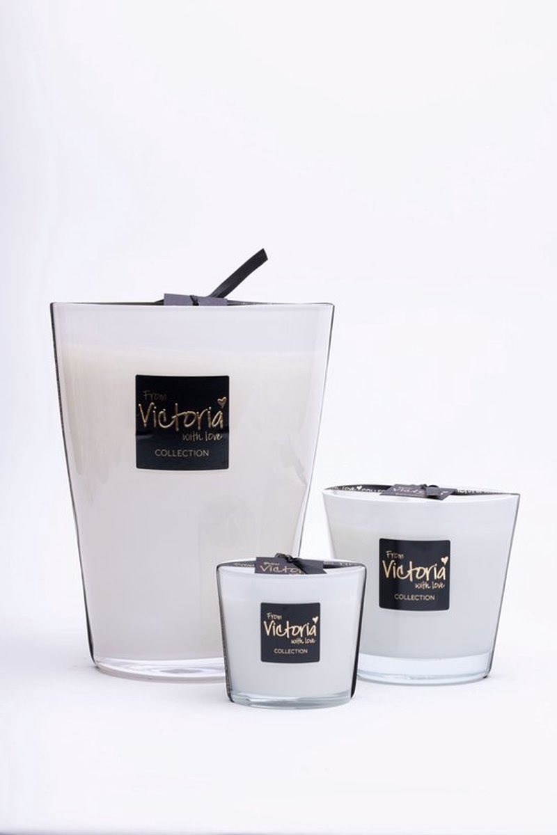 Victoria with Love - Kaars - Geurkaars - Glossy White - Medium - Glas - Indoor