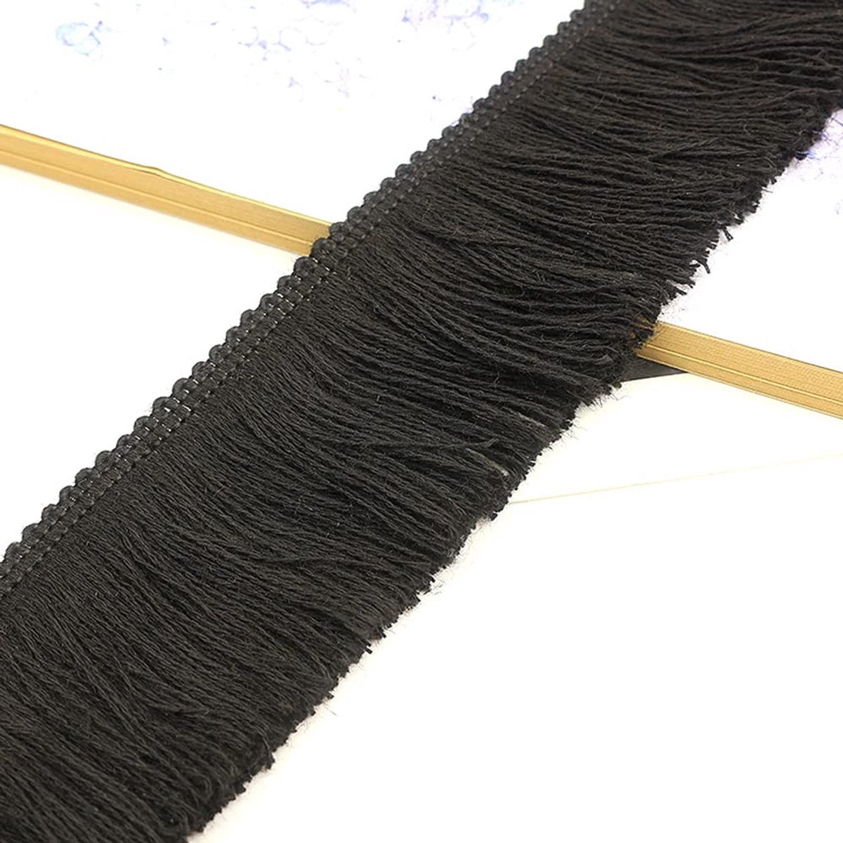 Franjesband, snijfranjes, sierlint, sierband, dansfranjes, naaiaccessoires voor kleding, kostuums, doe-het-zelf naaien, gordijnen, tafelkleden, tafellopers, decoratie, zwart