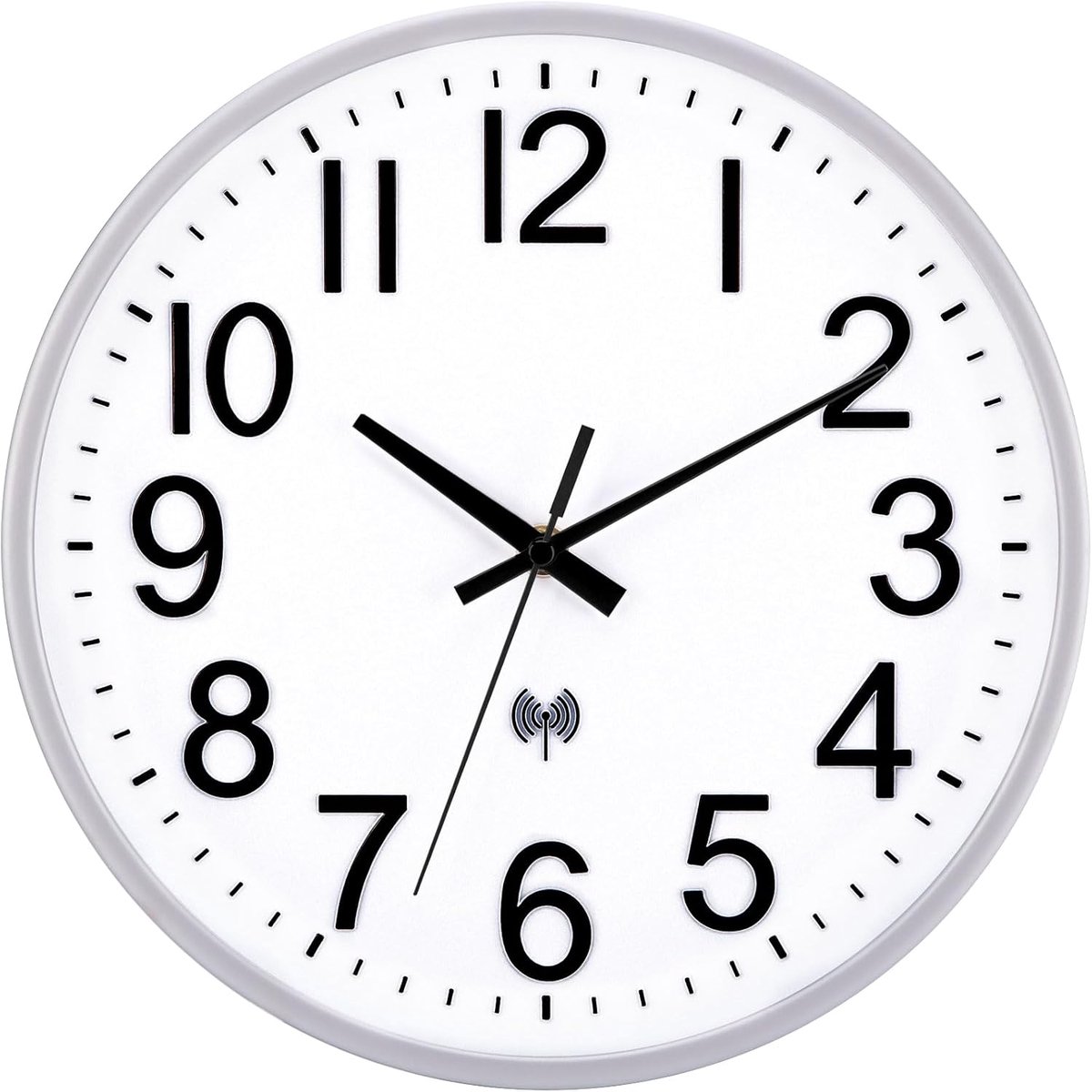 SnelShoppen - Radiogestuurde Wandklok Geruisloos 30 cm - Kwarts Klok op Batterijen - Eenvoudig Af te Lezen Zilver + Wit voor Thuis, Keuken, Slaapkamer