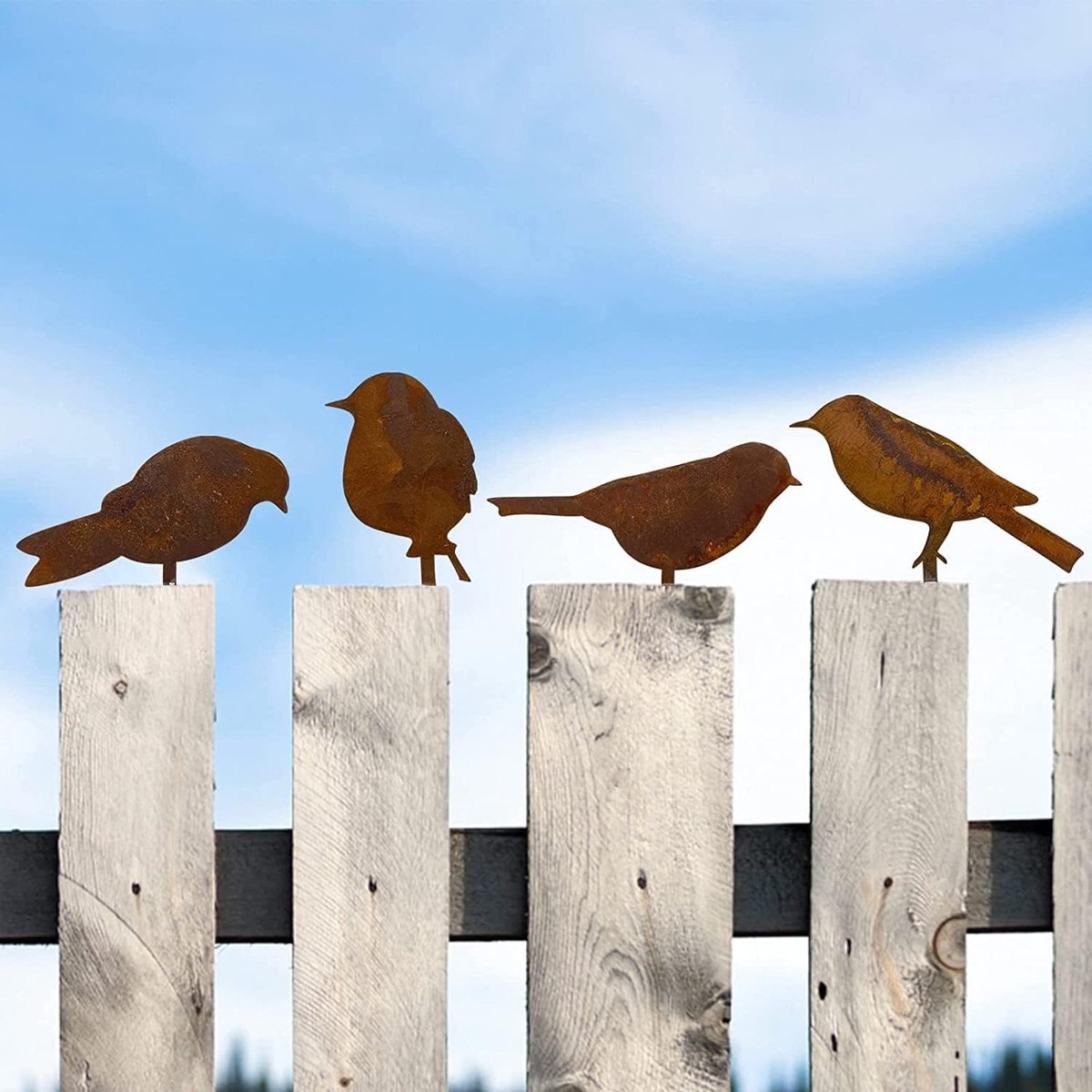 SnelShoppen - Voarge Rusty Bird Decoration - 4 Patina Metalen Vogels - Tuin Decoratie - Roestlook Met Schroefdraad Voor Hout En Hek - IJzeren Vogelfig