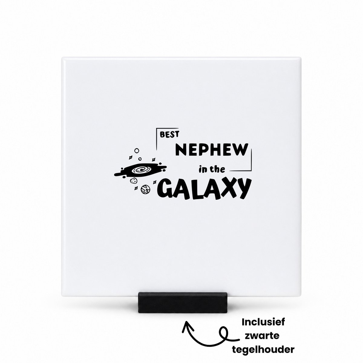 Hacebo Beste neef in het universum tegeltje met tegelhouder - Neef - Familie - tegeltjes met tekst - Cadeau - spreuktegels - 10.8x10.8 CM Wit