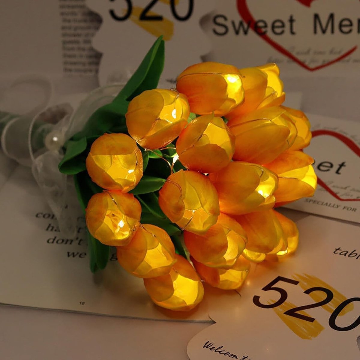 Kunstmatige Tulpen met LED Verlichting - 10 Stuks, Real Touch Boeket voor Bruiloften, Feestdagen en Thuisdecoratie, Creatieve Cadeaus in Oranje
