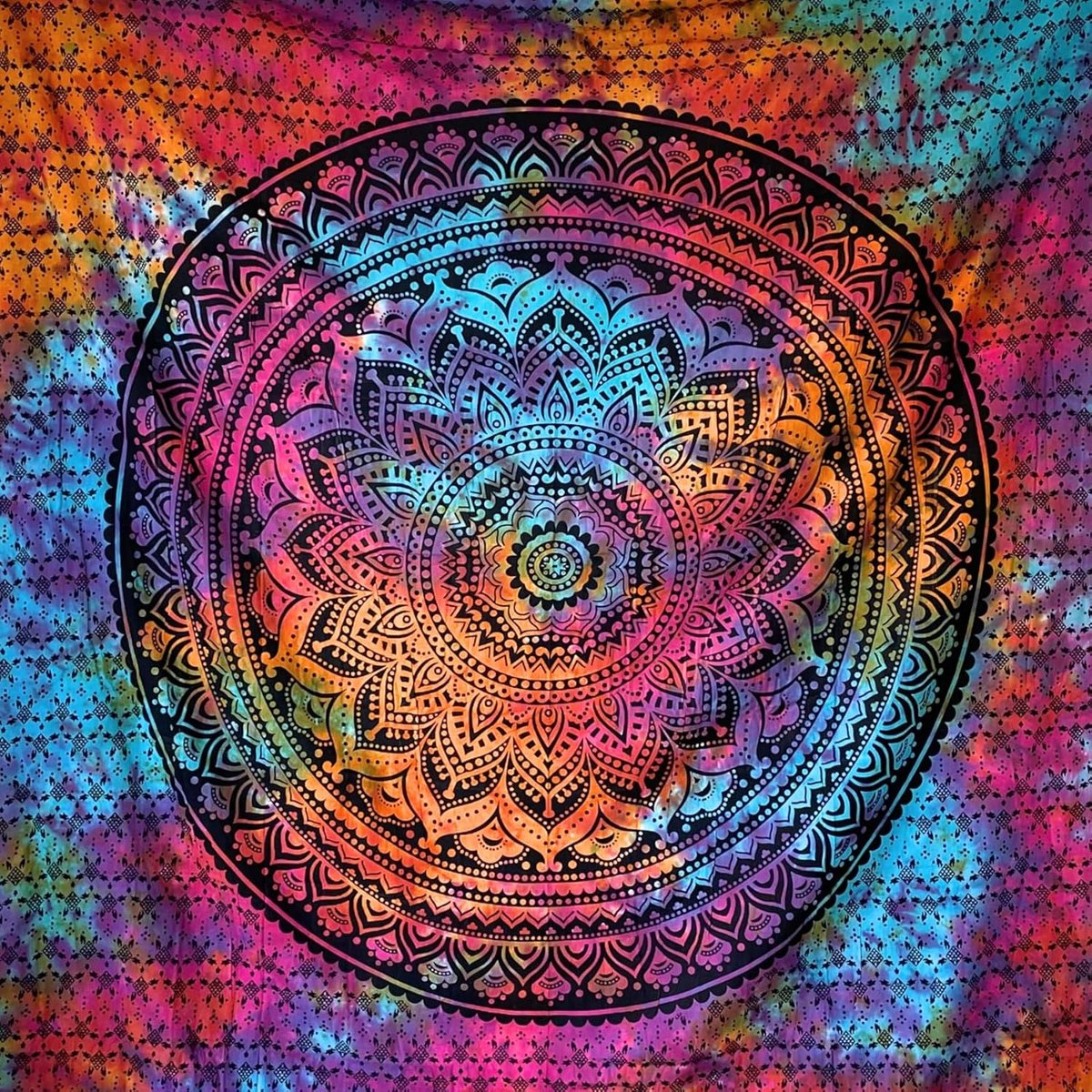 XXL Mandala Wandkleed - Tie-Dye, 100% Katoen, Unieke Patronen - Veelkleurig, 210 x 230 cm.
