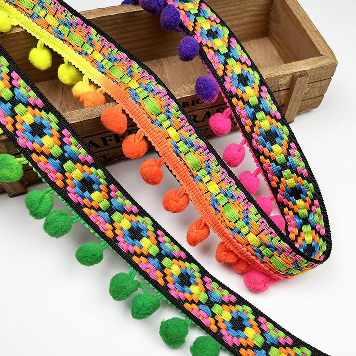 5,6 Meter Kwastje Trim Band Fringe Met Kleurrijke Pomponboorden en Franjes Kanten Boord Ballen voor Doe-Het-Zelvers Naai-Accessoires