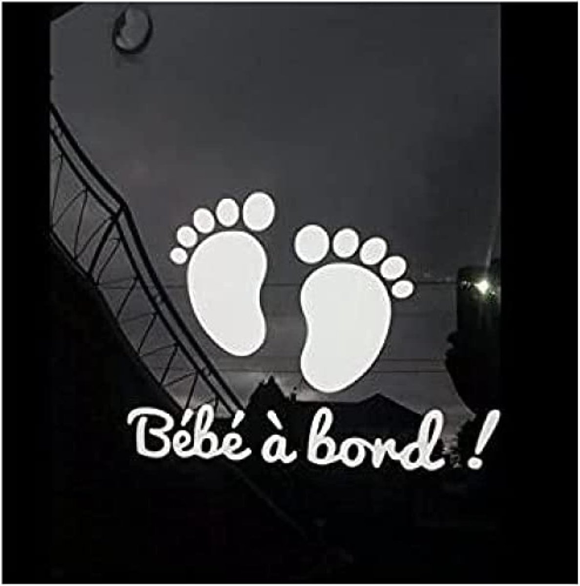 baby aan boord, vinyl, motief baby aan boord, kleine babyvoeten, voor buiten, glanzend, wit, 20 x 15 cm