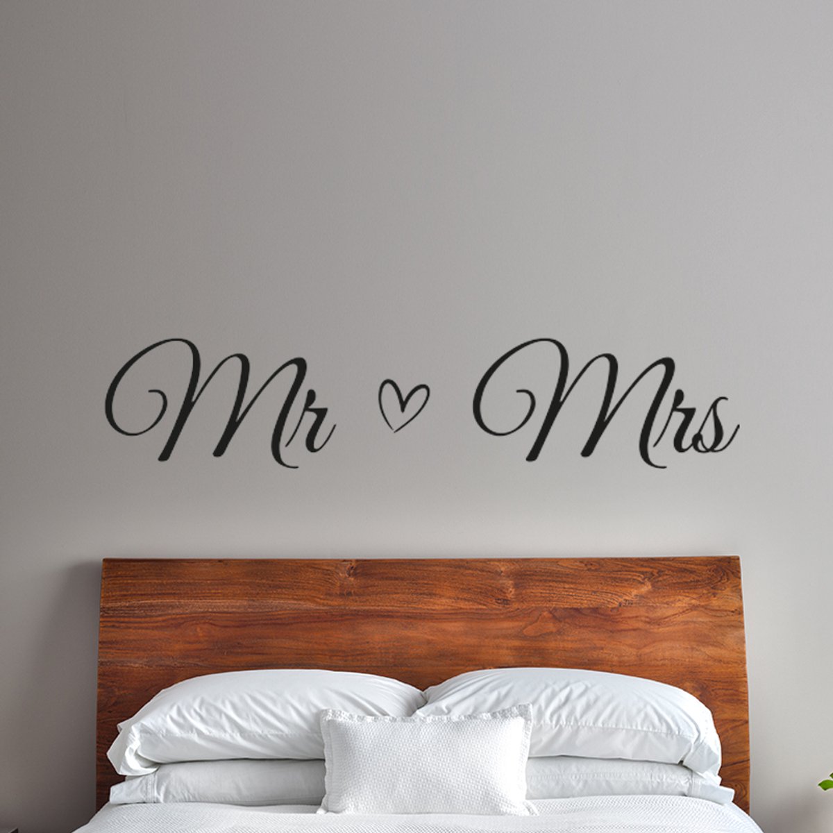 Plakkers Muursticker "Mr & Mrs" slaapkamer muurdecoratie | Slaapkamer decoratie tekst volwassene Zwart