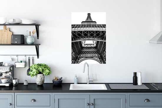 Poster Sous la Tour Eiffel 40x60 cm - Tirage photo sur Poster (décoration murale salon / chambre)