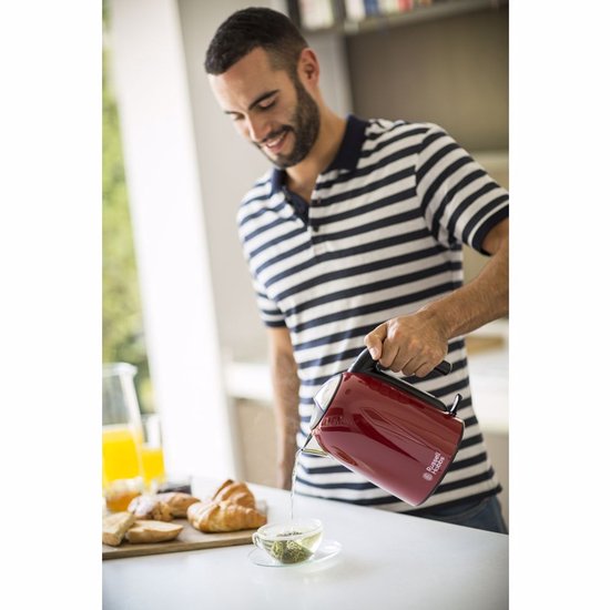 Russell Hobbs Colours Plus+ 20412-70  - 1.7L Waterkoker - Rood
