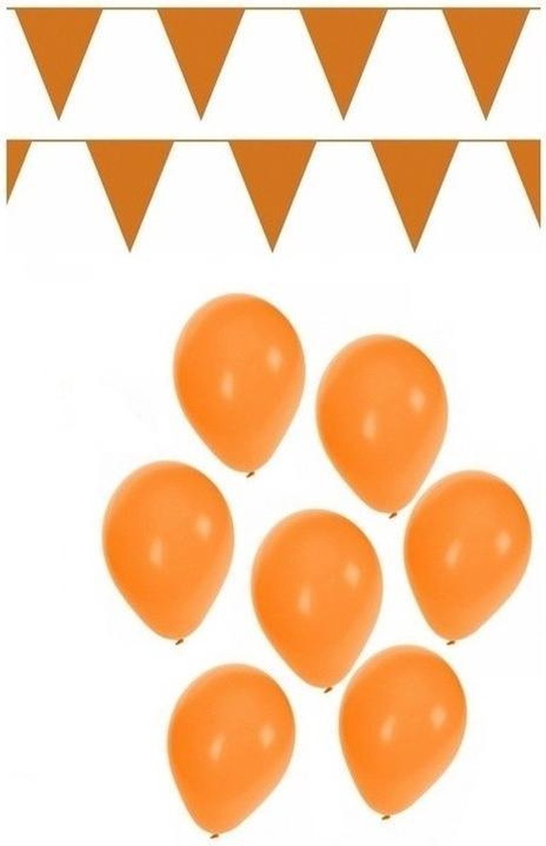 EK versiering voor EK voetbal met oranje slingers / vlaggenlijnen en ballonnen