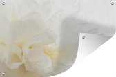 Muurdecoratie Close-up van een witte pioenroos van de zijkant - 180x120 cm - Tuinposter - Tuindoek - Buitenposter