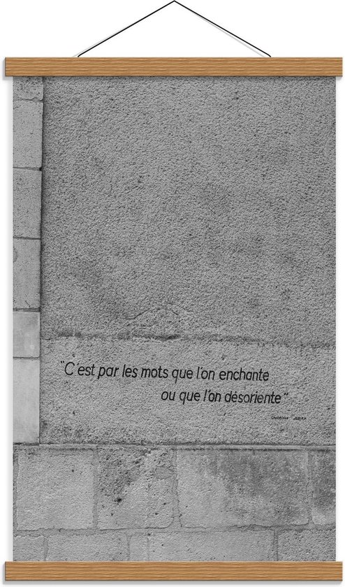 Schoolplaat – Franse Quote op de Muur - 40x60cm Foto op Textielposter (Wanddecoratie op Schoolplaat)
