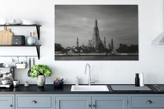 Canvas schilderij 140x90 cm - Wanddecoratie Wat Arun - Water - Zwart - Wit - Muurdecoratie woonkamer - Slaapkamer decoratie - Kamer accessoires - Schilderijen