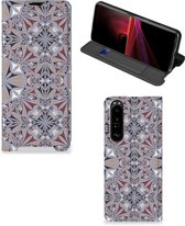 Flipcover Sony Xperia 1 III Smart Cover Flower Tiles
